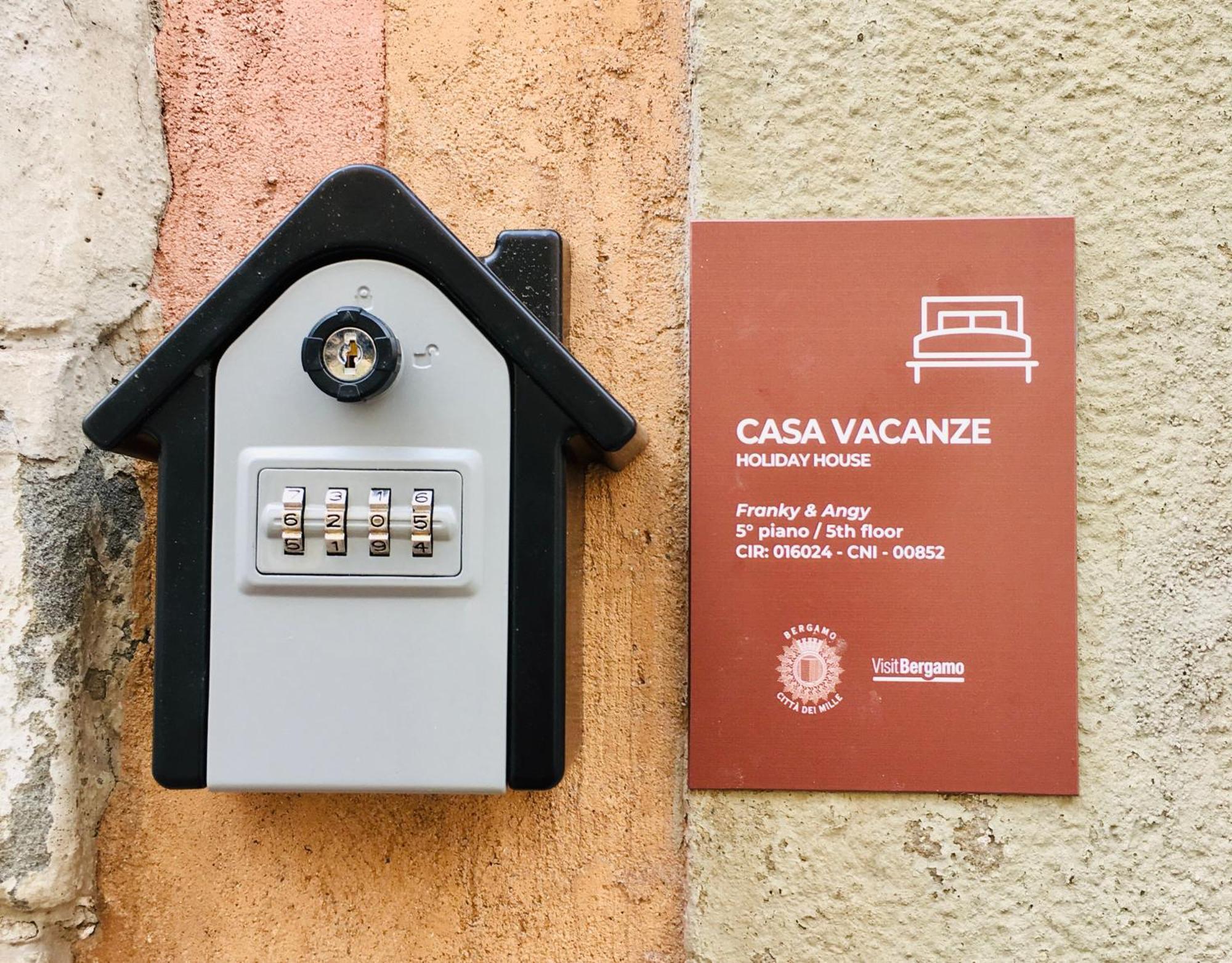 Franky & Angy Casa Vacanze Bergamo Eksteriør billede